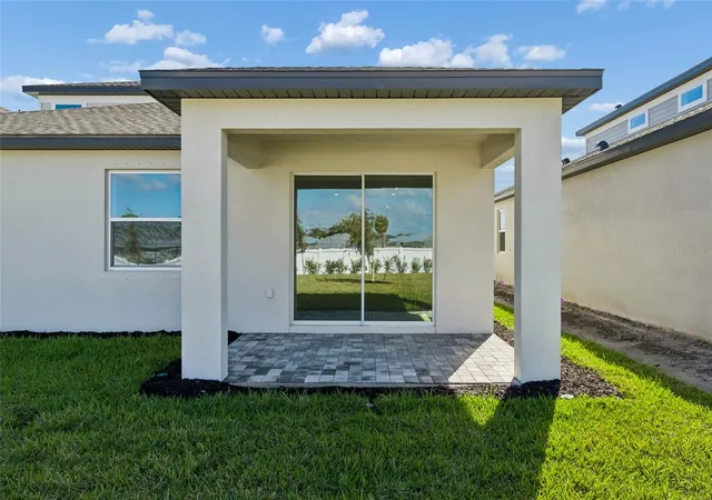 3rd image of 4710 Outhaul Run, Palmetto, FL 34221 | MLS# R4910425