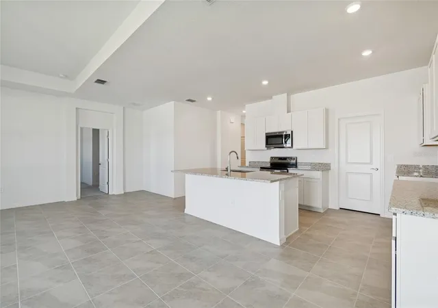 5th image of 4710 Outhaul Run, Palmetto, FL 34221 | MLS# R4910425