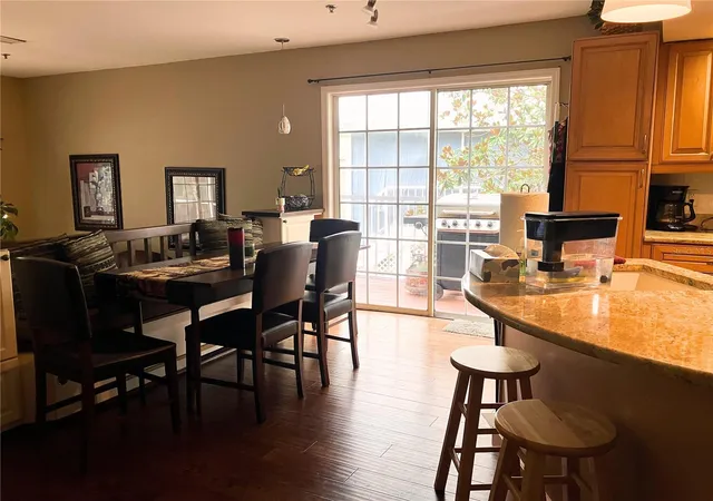 5th image of 2015 Vis Del Sol Cir, LUTZ, FL 33558