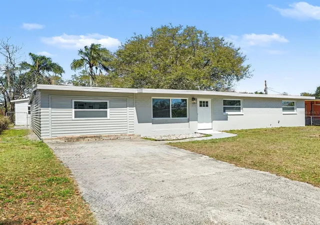 Homes for sale in Clearwater, FL | 2162 Barcelona Dr, Clearwater, FL 33764 | MLS# TB8457800