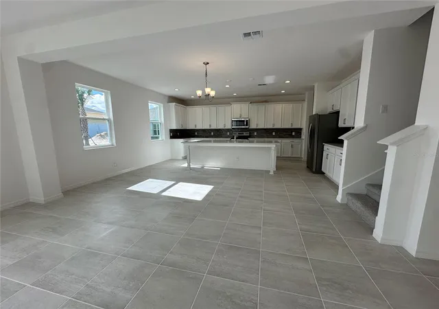 5th image of 2000 Beevalley Way, Deland, FL 32724 | MLS# O6368571