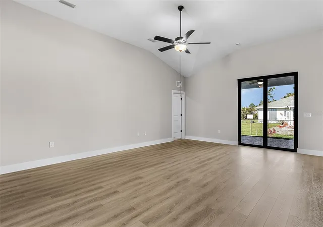 3rd image of 13432 Lake Gallagher Dr, Dover, FL 33527 | MLS# TB8457894