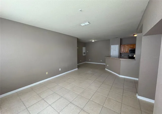 4th image of 9061 Lee Vis Blvd, Orlando, FL 32829