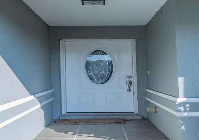 Photo 3 of Single family home for sale at 1015 Highland Crst Cir, Lake Wales, FL 33853 | MLS# K4903176 | Listing updated on 2026-10-07