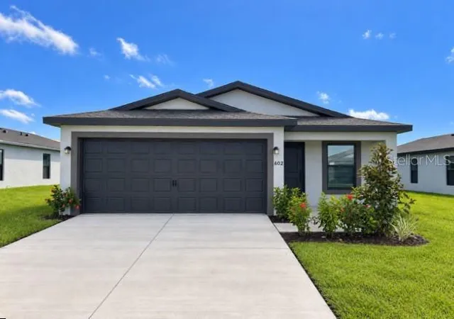 Single family home for sale at 602 Blackthorn Dr, Lakeland, FL 33809 | MLS# TB8457948 | Listing updated on 2026-09-15