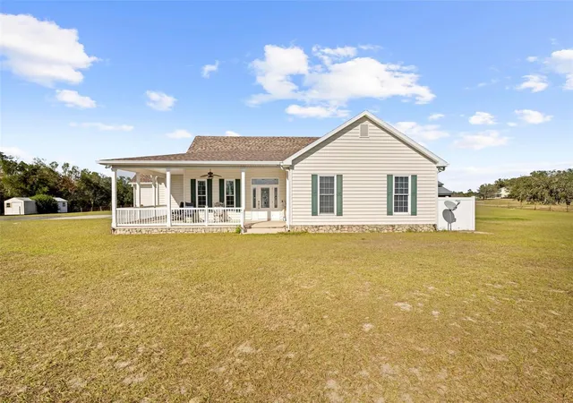 Photo 2 of Single family home for sale at 5425 Glorious Trl, Brooksville, FL 34602 | MLS# W7881572 | Listing updated on 2026-10-17