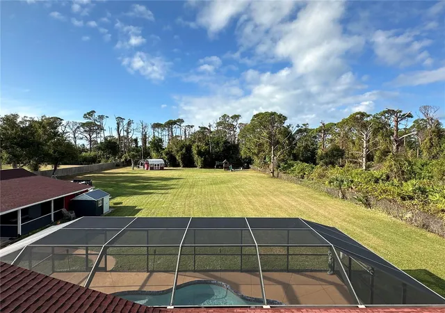 3rd image of 1181 Larchmont Dr, Englewood, FL 34223 | MLS# N6142011
