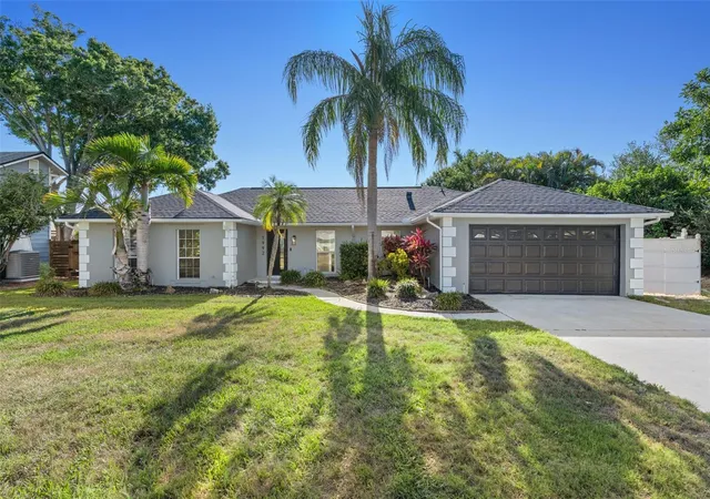 5th image of 1992 Arvis Cir E, Clearwater, FL 33764 | MLS# TB8458043