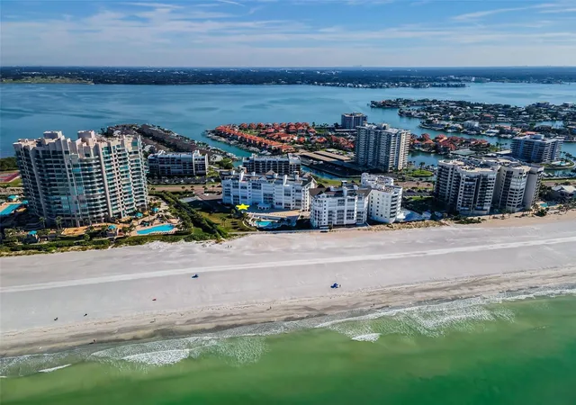 Homes for sale in Clearwater, FL | 1582 Gulf Blvd, Clearwater, FL 33767