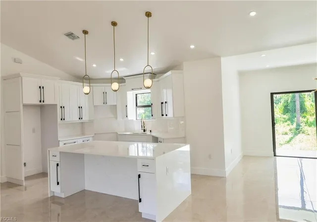 5th image of 1506 8Th Ave, Lehigh Acres, FL 33972 | MLS# O6368822