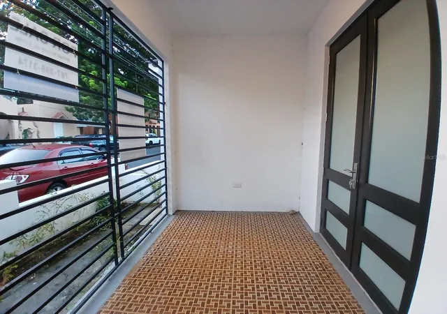 Photo 2 of Multi family home for sale at 1002 Madrid St, San Juan, PR 00925 | MLS# PR9118144 | Listing updated on 2026-08-22