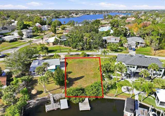 10th image of 56 Inness Dr, Tarpon Springs, FL 34689 | MLS# TB8458155