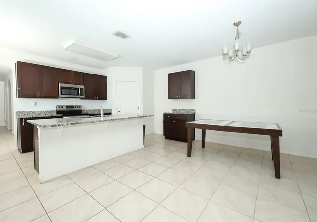4th image of 1864 Green Dragon Dr, Saint Cloud, FL 34771 | MLS# O6368861