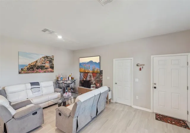 4th image of 1021/1023 Titcomb St, Eustis, FL 32726 | MLS# S5140543