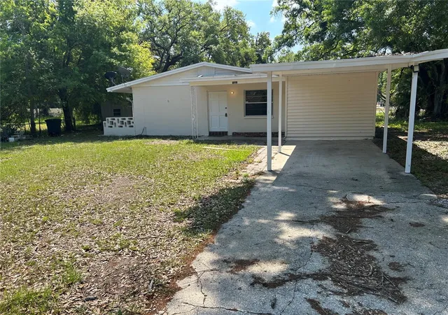 Photo 1 of Single family home for sale at 7001 32nd Avenue S, Tampa, FL 33619 | MLS# TB8458265 | Listing updated on 2026-05-27