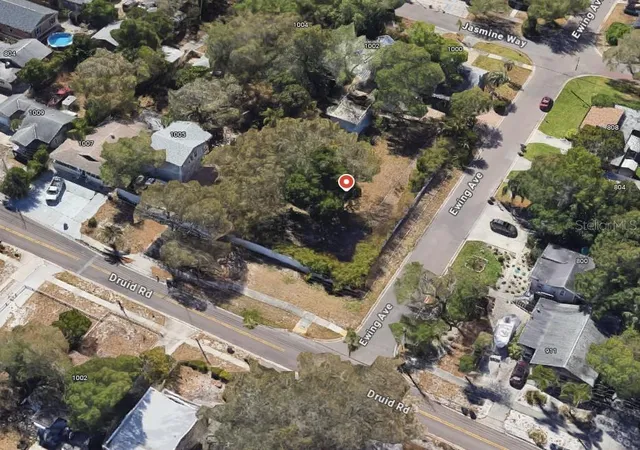 4th image of 1001 Druid Rd E, Clearwater, FL 33756 | MLS# O6369048