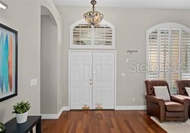 Photo 3 of Single family home for sale at 3907 Winding Lake Cir, Orlando, FL 32835 | MLS# O6369141 | Listing updated on 2026-10-09