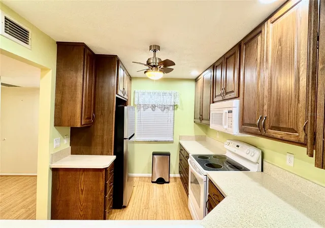 2nd image of 7 Moser Ct N, Homosassa, FL 34446 | MLS# W7881615