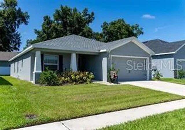 Photo 2 of Single family home for sale at 3882 Willow Ridge Dr, Lakeland, FL 33810 | MLS# O6369186 | Listing updated on 2026-02-10