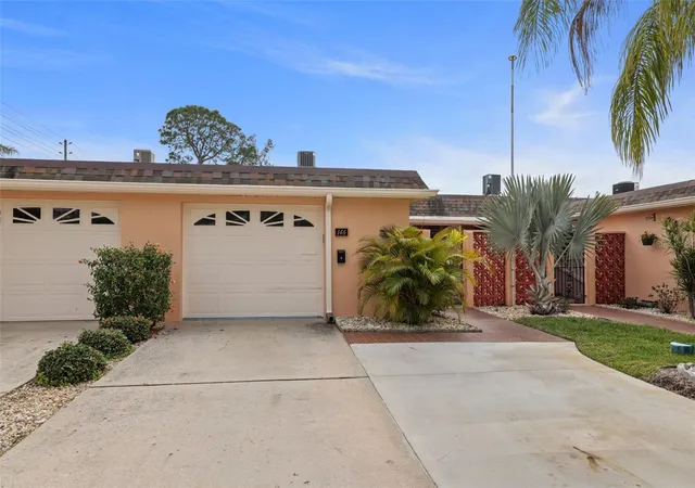 1st image of 146 Boca Ciega Point Blvd Blvd S #146, Saint Petersburg, FL 33708 | MLS# TB8458598