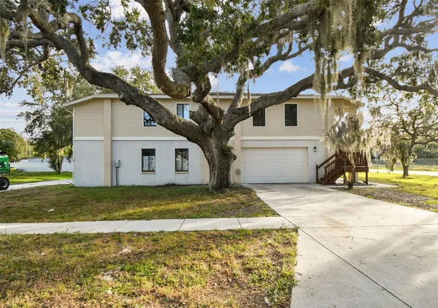 Photo 3 of Sale Pending at 1734 Rumar Ln, Holiday, FL 34691 | MLS# P4937355 | Listing updated on 2026-07-03