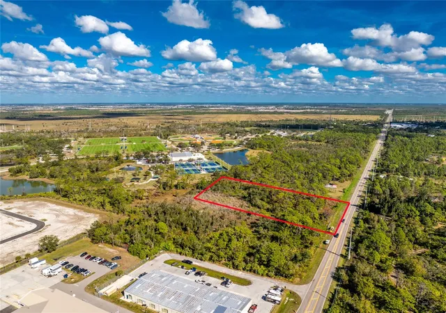 5th image of 1060 S River Rd, Englewood, FL 34223 | MLS# D6145299