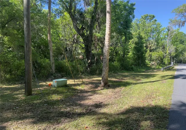 1st image of 332 Nw Crystal St, Crystal River, FL 34428 | MLS# A4676131
