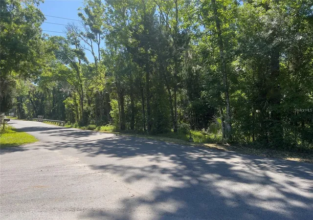 5th image of 332 Nw Crystal St, Crystal River, FL 34428 | MLS# A4676131