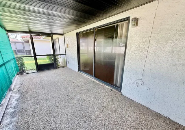 3rd image of 18308 Aintree Ct, Tampa, FL 33647