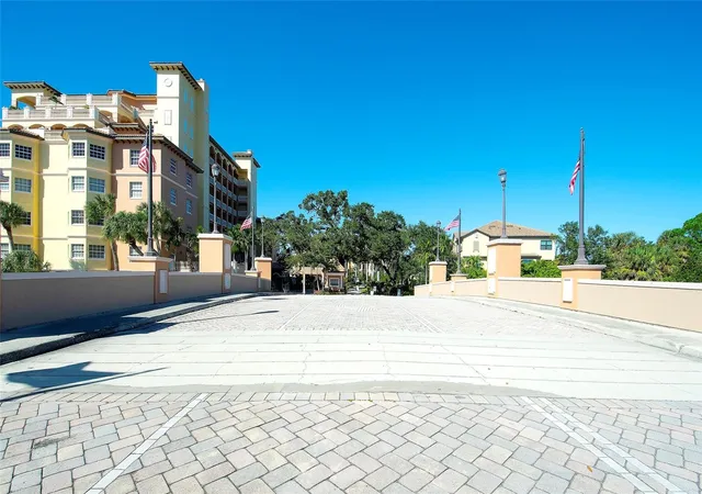 Photo 2 of Condo for sale at 1921 Monte Carlo Dr #603, Sarasota, FL 34231 | MLS# A4676140 | Listing updated on 2026-09-22
