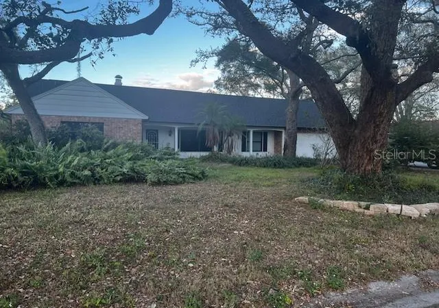 Photo 1 of Sale Pending at 610 Valle Vista Dr, Brandon, FL 33511 | MLS# A4676148 | Listing updated on 2026-07-24
