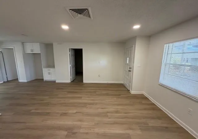 Photo 2 of Single family home for sale at 3736 Pine Cir, Lake Wales, FL 33898 | MLS# S5140625 | Listing updated on 2026-08-21