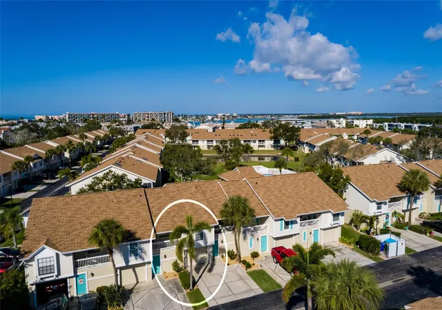 2nd image of 216 Sun Vista Ct S, Treasure Island, FL 33706 | MLS# TB8458795