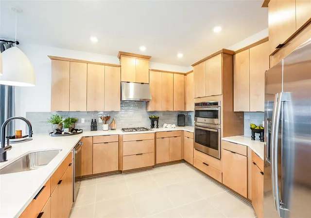 2nd image of 19337 Lochside Ln, Mount Dora, FL 32757 | MLS# O6369394