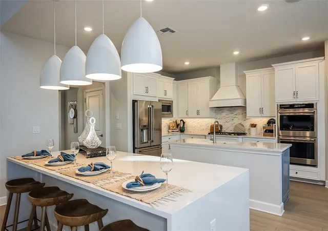 Photo 2 of Single family home for sale at 19326 Lochside Ln, Mount Dora, FL 32757 | MLS# O6369406 | Listing updated on 2026-10-04