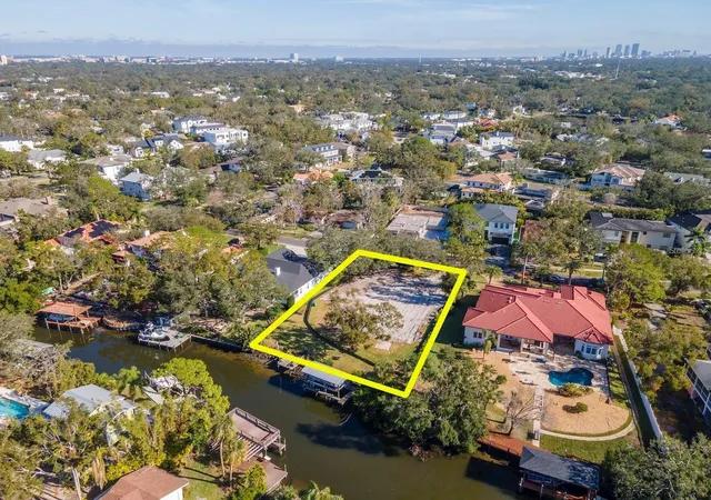 Homes for sale in Tampa, FL | 2609 N Dundee St, Tampa, FL 33629 | MLS# TB8458846