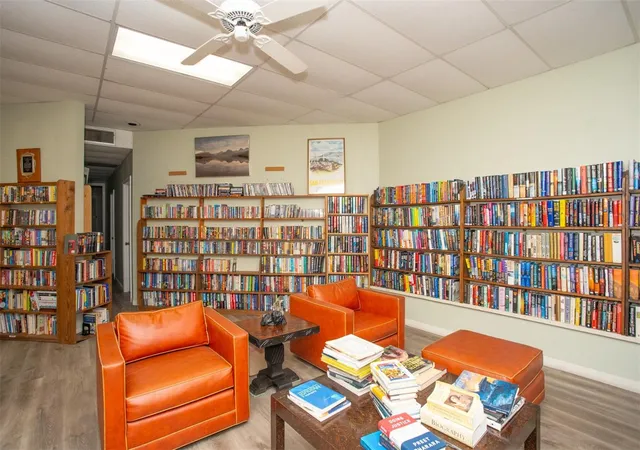 68th image of 9860 62nd Ter N #1014, St Petersburg, FL 33708 | MLS# TB8459048