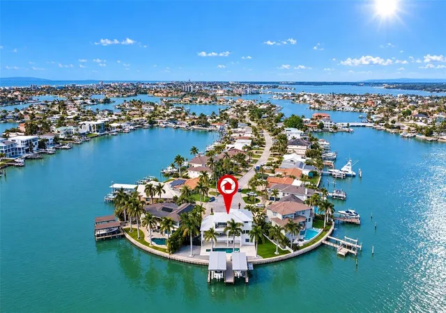 Photo 2 of Single family home for sale at 7801 9th Avenue S, Saint Petersburg, FL | MLS# O6369589 | Listing updated on 2026-10-30