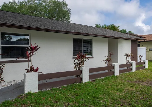4th image of 1689 Monterey Dr, Clearwater, FL 33756 | MLS# TB8459081