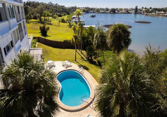 Homes for sale in Belleair Bluffs, FL | 50 Harbor View Ln #11, Belleair Bluffs, FL 33770 | MLS# TB8459107