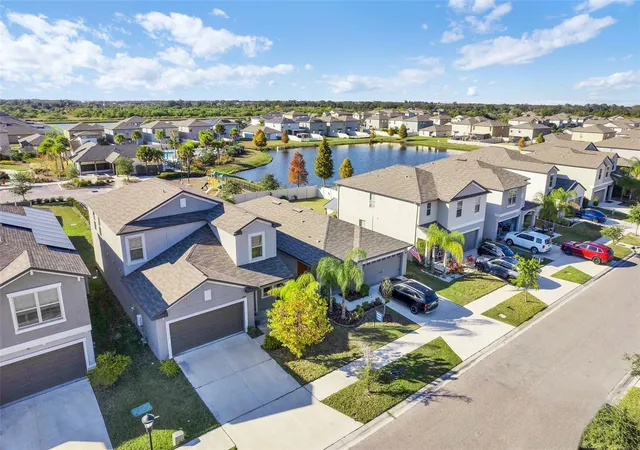 Photo 2 of Single family home for sale at 5204 White Chicory Dr, Apollo Beach, FL 33572 | MLS# TB8459127 | Listing updated on 2026-08-28