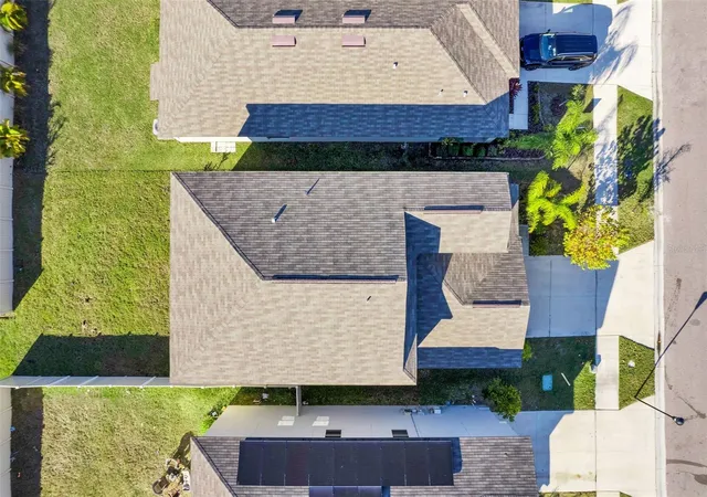 Photo 3 of Single family home for sale at 5204 White Chicory Dr, Apollo Beach, FL 33572 | MLS# TB8459127 | Listing updated on 2026-08-28