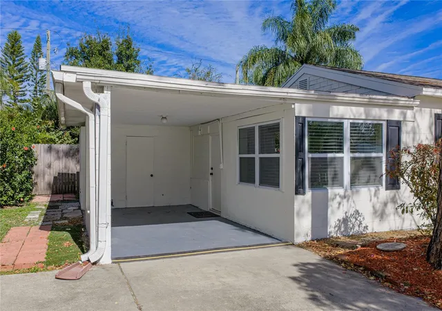 Homes for sale in Tampa, FL | 4105 W Bay Villa Ave, Tampa, FL 33611 | MLS# TB8459133