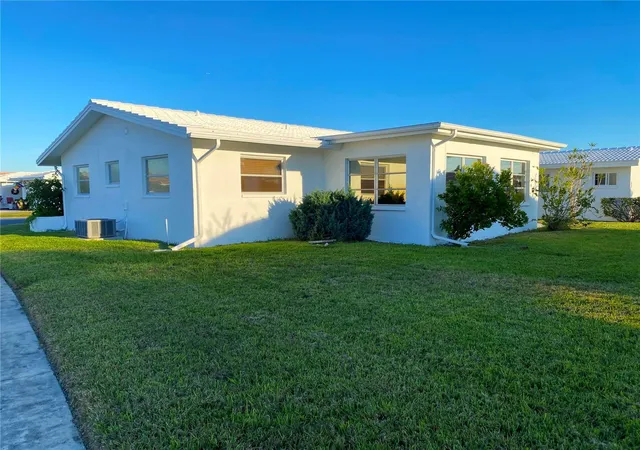 2nd image of 10032 36th St N, Pinellas Park, FL 33782 | MLS# TB8459153