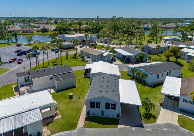 Homes for sale in Port Charlotte, FL | 1000 Kings Hwy #133, Port Charlotte, FL 33980 | MLS# C7519422