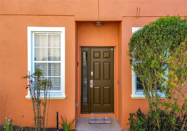 Photo 3 of Townhouse for sale at 885 Assembly Ct, Reunion, FL 34747 | MLS# S5140728 | Listing updated on 2026-09-17
