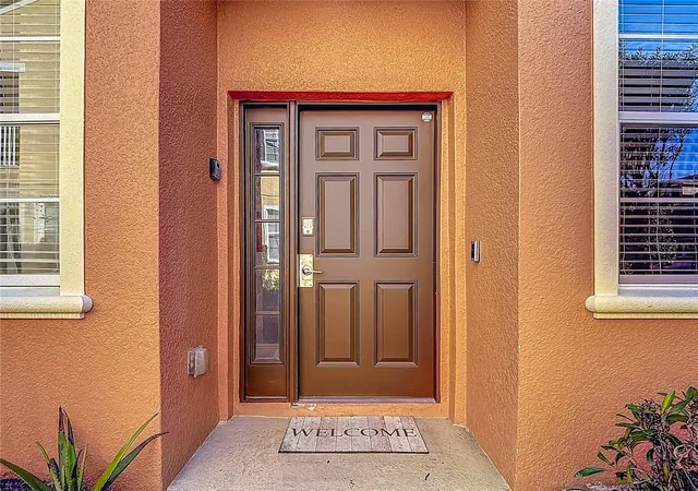 Photo 4 of Townhouse for sale at 885 Assembly Ct, Reunion, FL 34747 | MLS# S5140728 | Listing updated on 2026-09-17