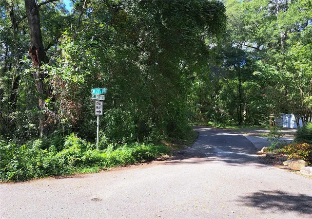 4th image of 2164 Sw 37Th Ct, Gainesville, FL 32608 | MLS# TB8459227