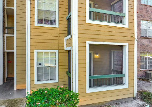 4th image of 4301 Lizshire Ln, Orlando, FL 32822