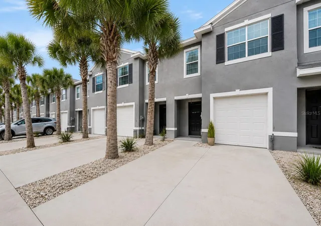 3rd image of 3322 Pleasant Willow Ct, Brandon, FL 33511 | MLS# TB8459312